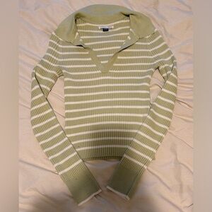 AMERICAN EAGLE Striped Green and White RIBBED COLLARED Sweater